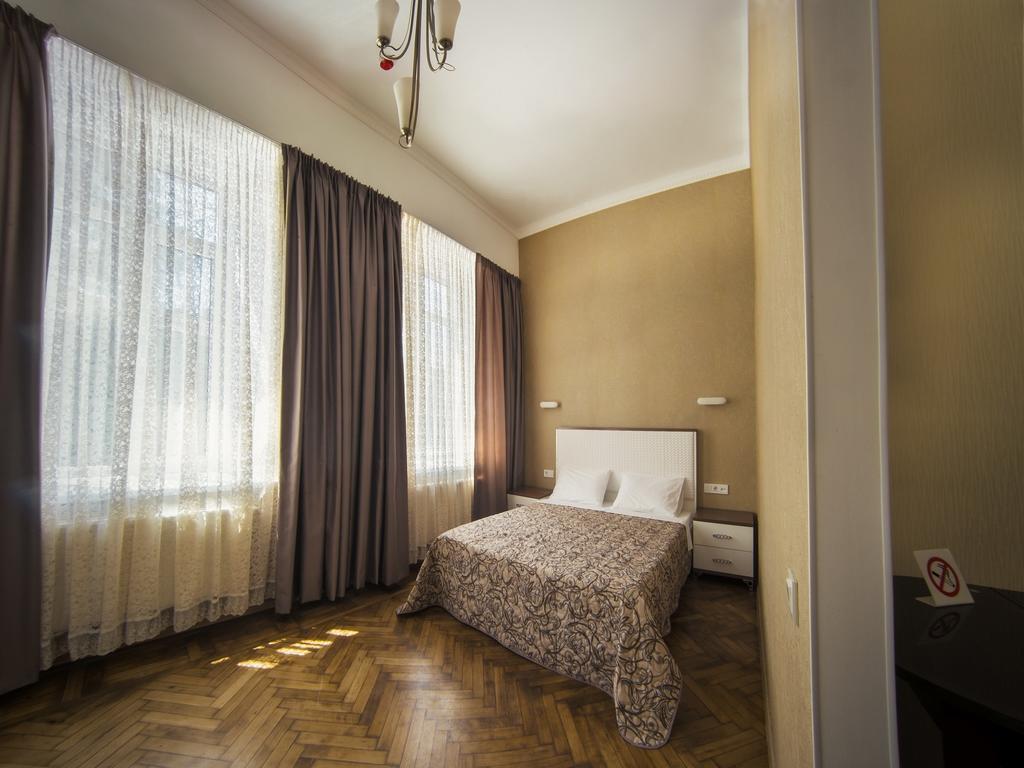 Apart Hotel Kvartira 1 Odessa Værelse billede